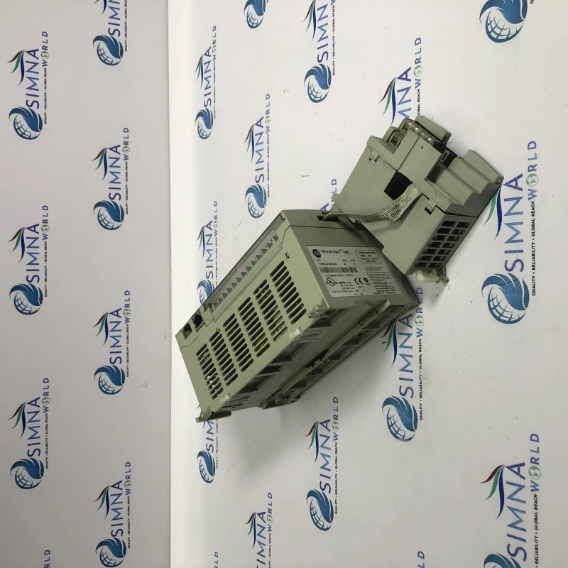 Allen-Bradley MicroLogix PLC Controller Module with Expansion I/O Unit thumbnail 3