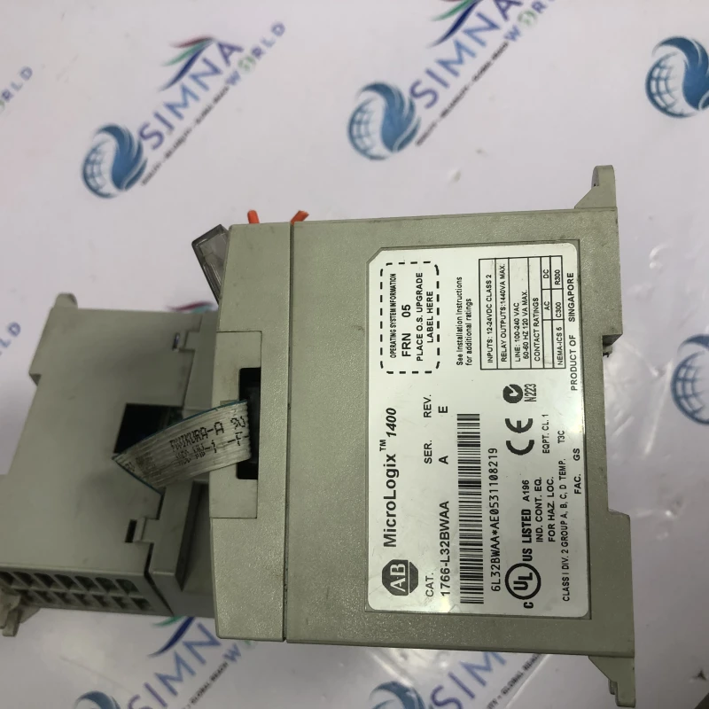 Allen-Bradley MicroLogix PLC Controller Module with Expansion I/O Unit thumbnail 9