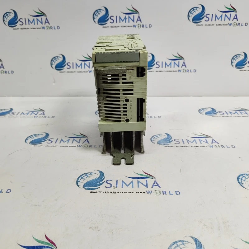 Lenze E82EV371_2C 8200 Vector Servo Drive. thumbnail 5