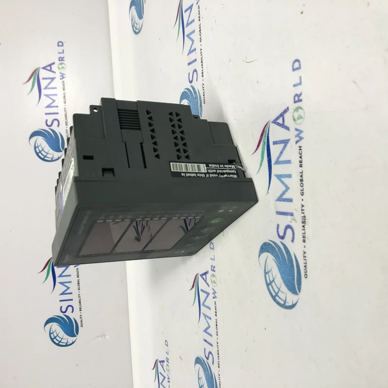 Schneider Electric EasyLogic EM1220H Energy Meter METSEEM1220HCL1. thumbnail 2